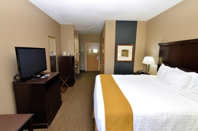 Cobblestone Inn Suites Denison Majestic Hills image