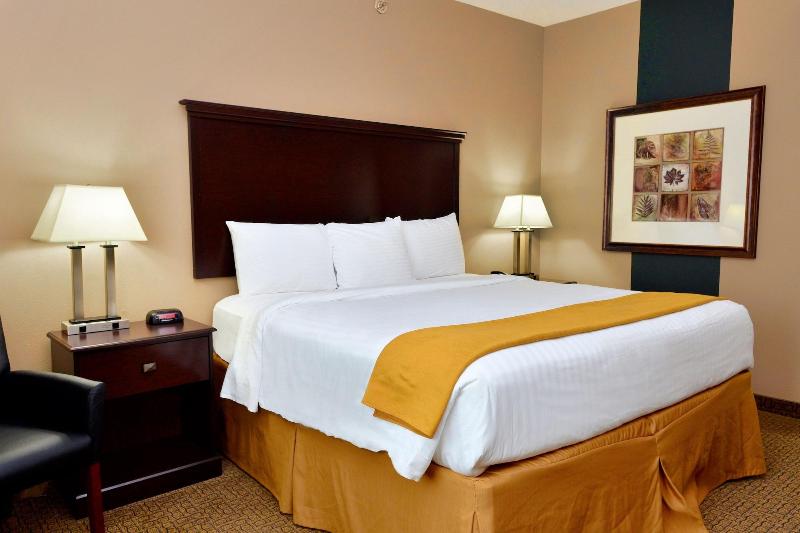 Cobblestone Inn Suites Denison Majestic Hills image