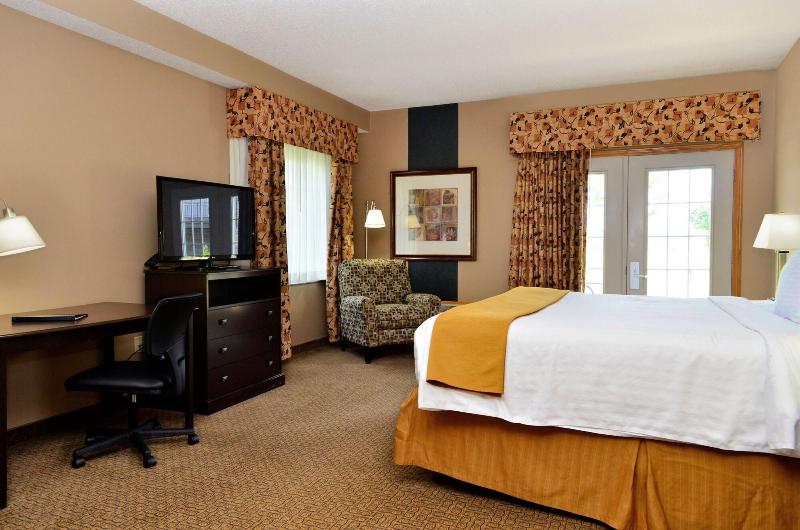Cobblestone Inn Suites Denison Majestic Hills image