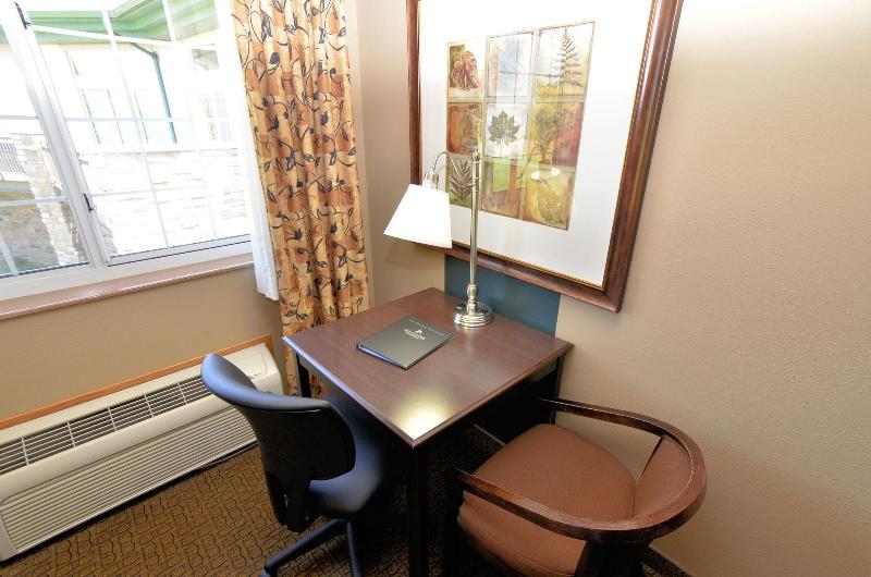 Cobblestone Inn Suites Denison Majestic Hills image