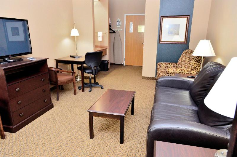 Cobblestone Inn Suites Denison Majestic Hills image