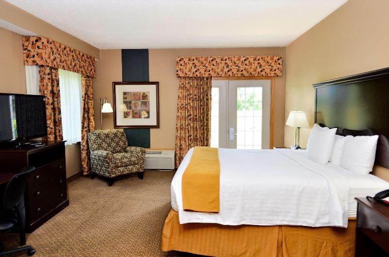 Cobblestone Inn Suites Denison Majestic Hills image