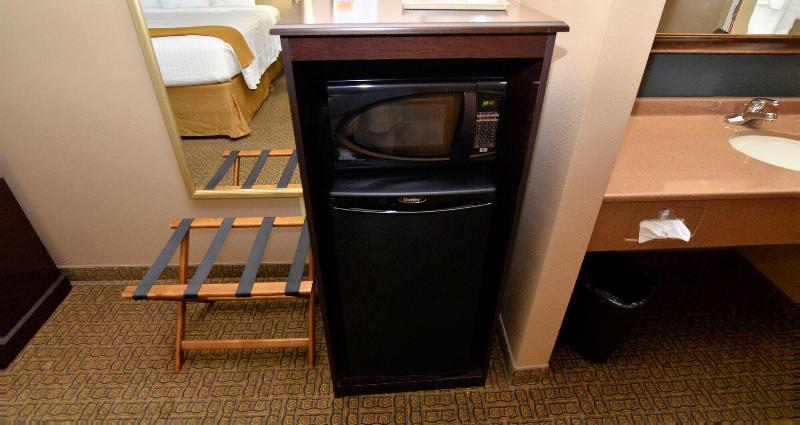 Cobblestone Inn Suites Denison Majestic Hills image