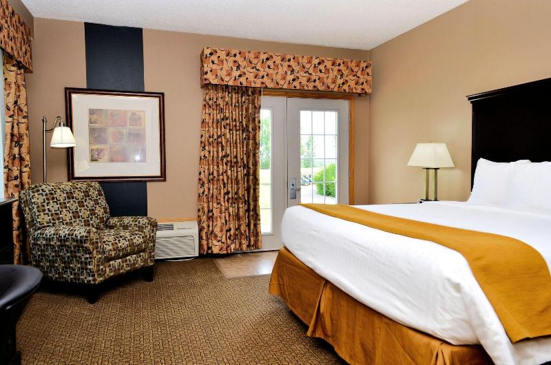 Cobblestone Inn Suites Denison Majestic Hills image
