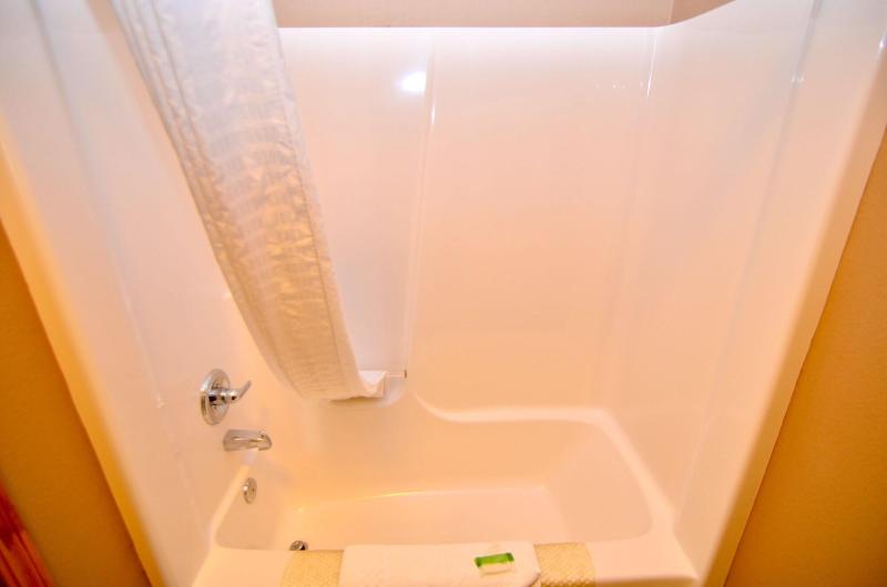 Cobblestone Inn Suites Denison Majestic Hills image