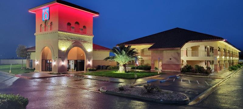 Motel 6 Santa Nella, CA - Los Banos image