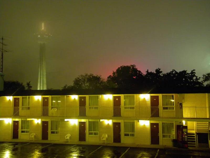 Fairway Inn By The Falls By Elevate Rooms