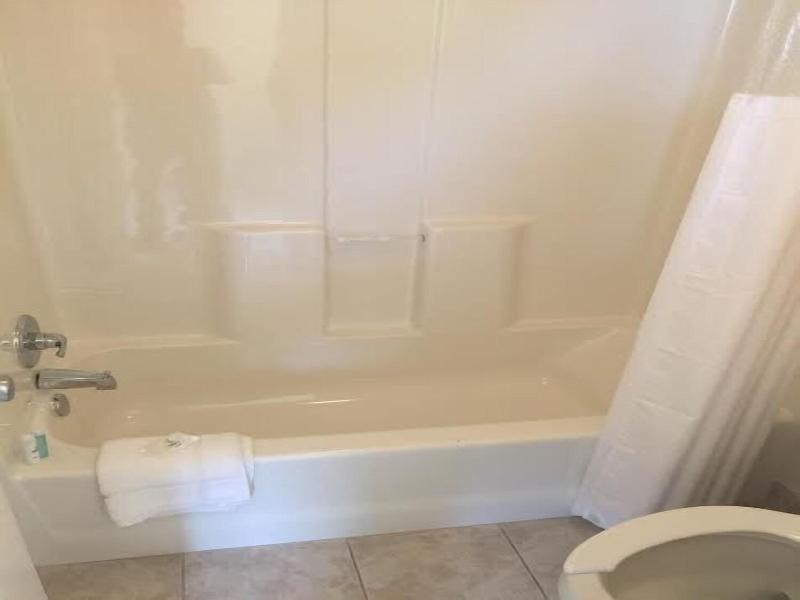 Belmont Inn Suites image