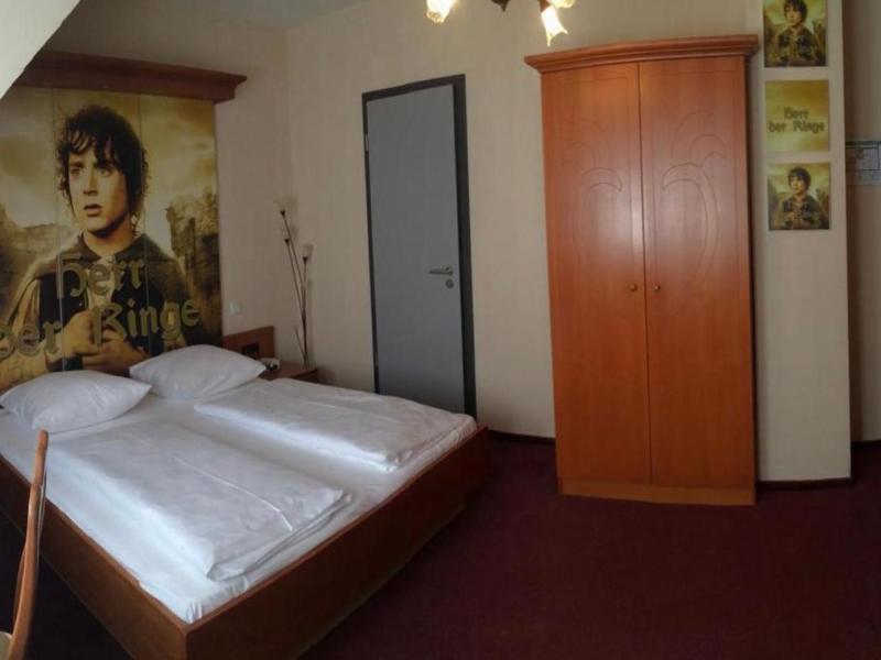 Cinehotel Maroni image