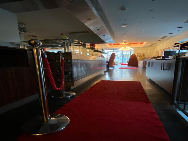 Cinehotel Maroni image
