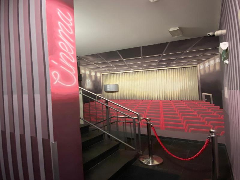 Cinehotel Maroni image