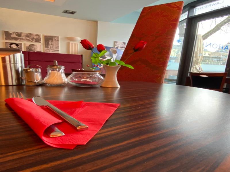 Cinehotel Maroni image