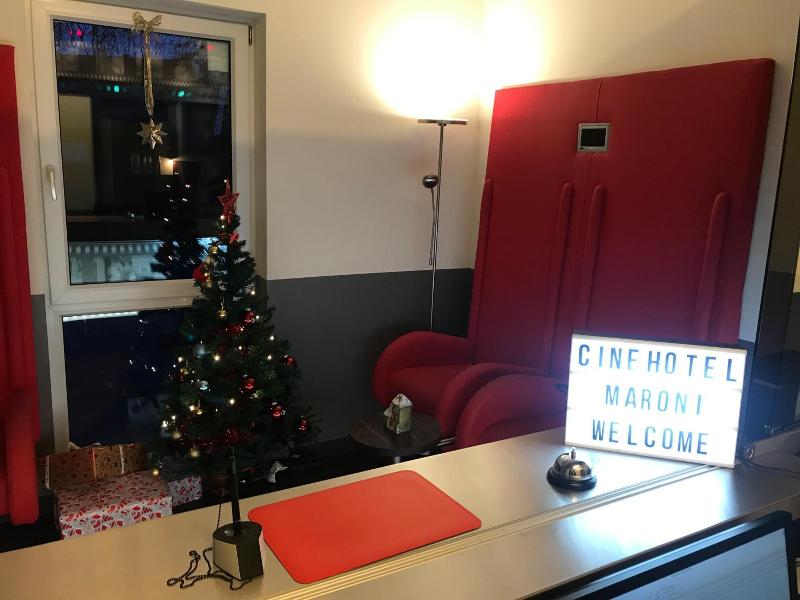 Cinehotel Maroni image