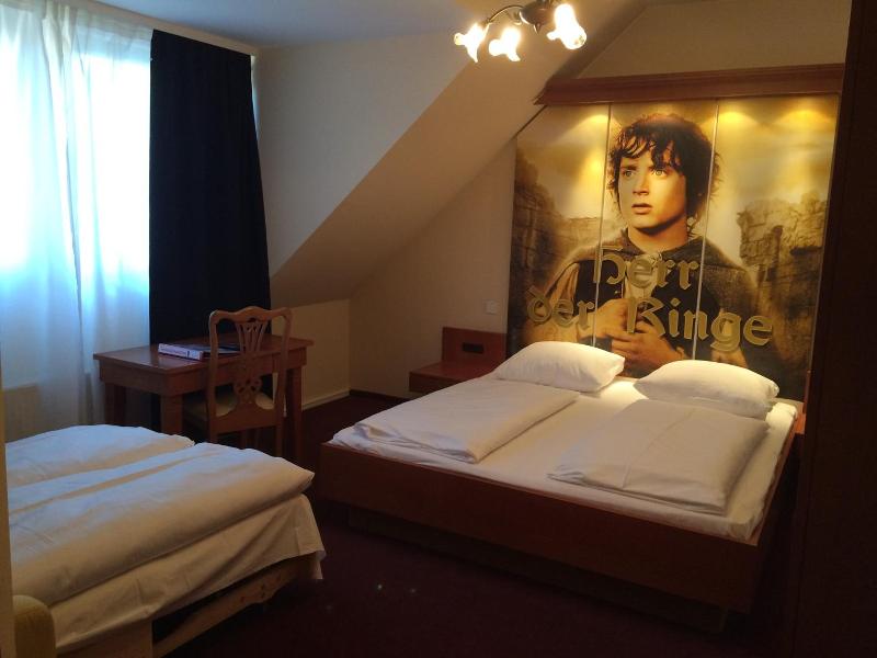 Cinehotel Maroni image