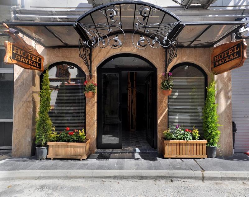 Baykal Hotel Istanbul — exterior view
