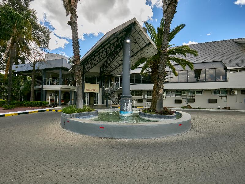 Cresta Thapama Hotel — general view