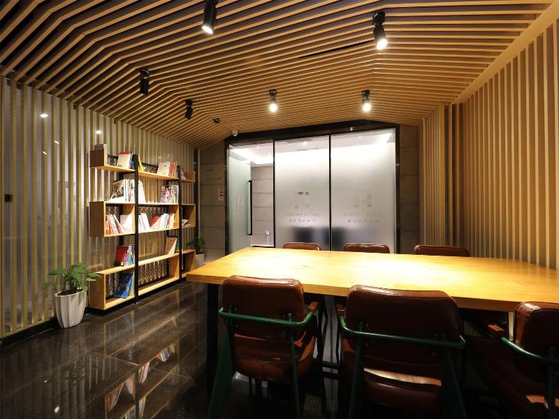 Arrivee Hotel image