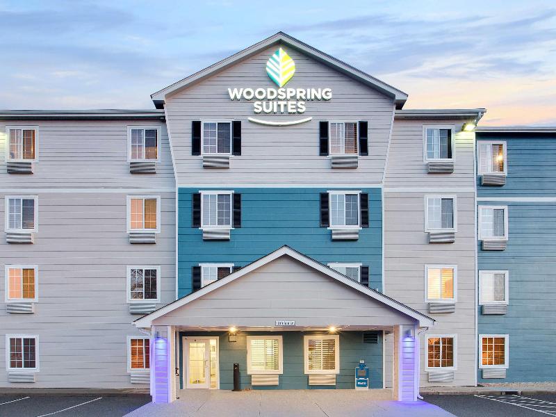 Woodspring Suites Charlotte Shelby image