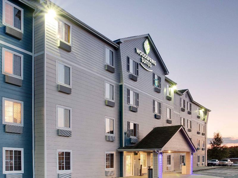 Woodspring Suites Charlotte Shelby image