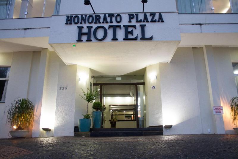 Honorato Plaza Hotel