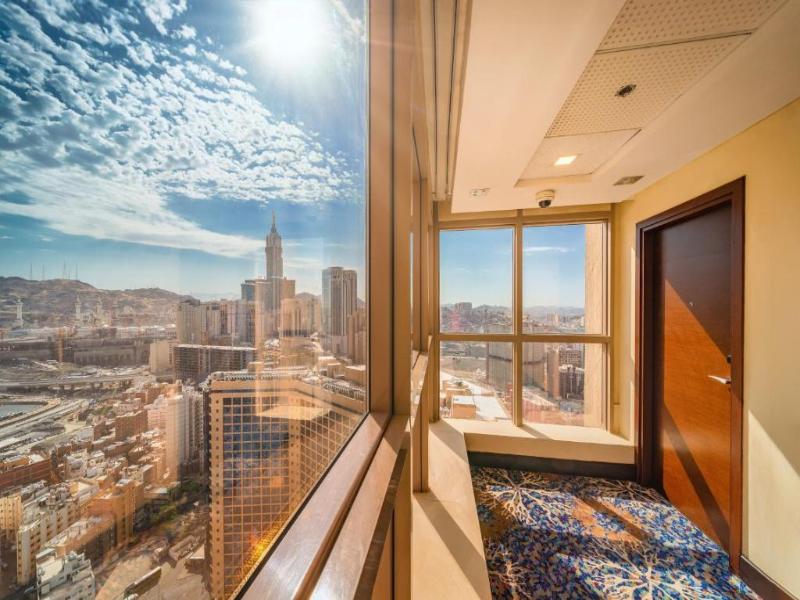 Al Kiswa Towers Hotel — view