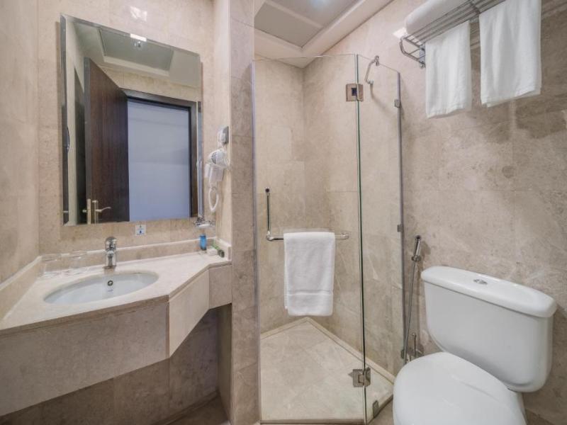 Al Kiswa Towers Hotel — view
