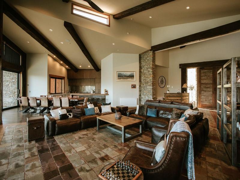 Stoneridge Estate image
