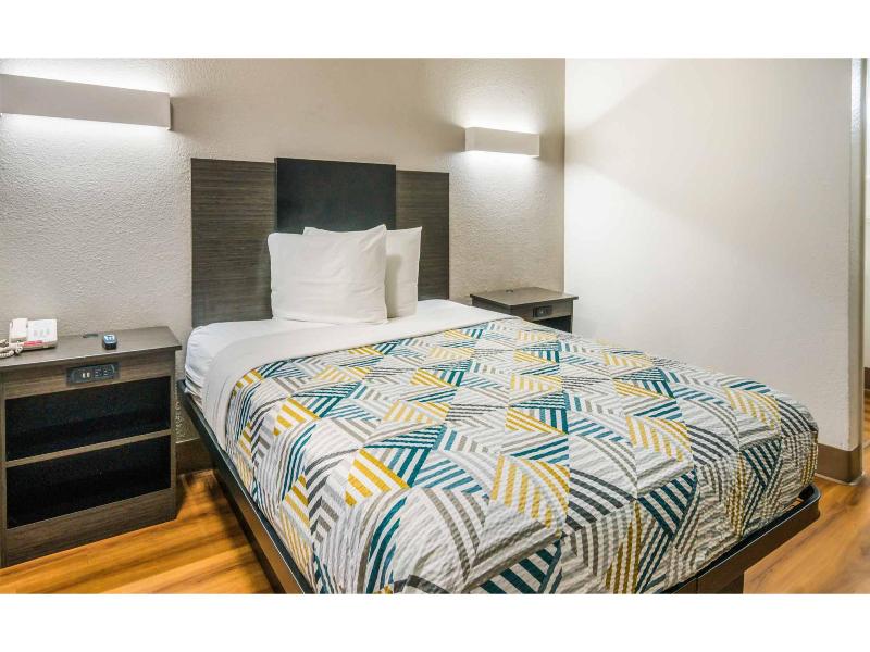 Motel 6 Irving, TX - Dallas image
