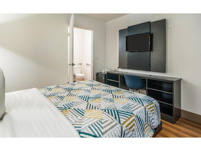 Motel 6 Irving, TX - Dallas image