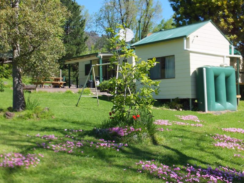 Elm Cottage
