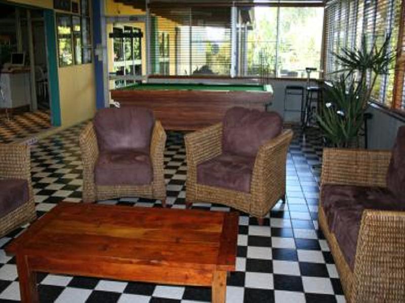 Barrier Reef Motel image 1