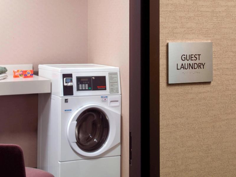Courtyard By Marriott Lagrange
