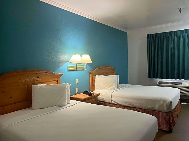 Portland Inn Indiana image
