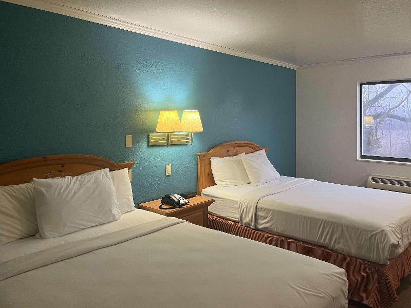 Portland Inn Indiana image