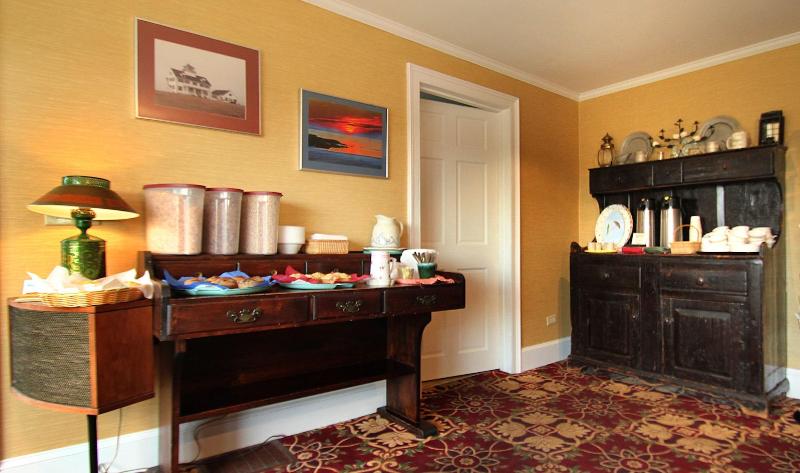 Skaket Beach Motel image