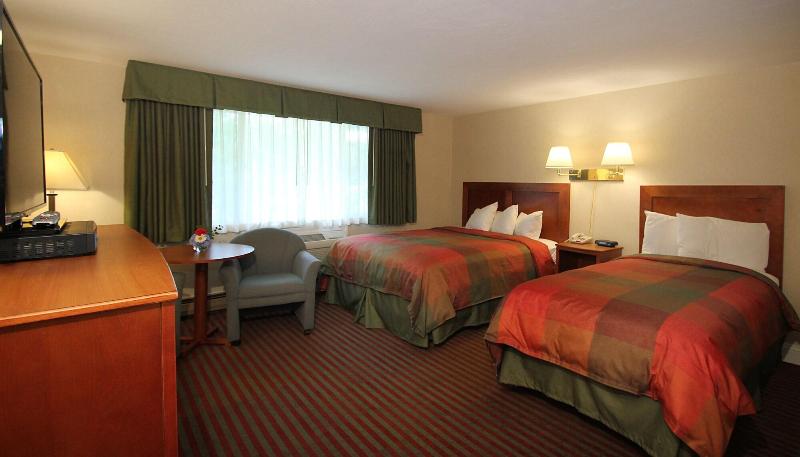 Skaket Beach Motel image