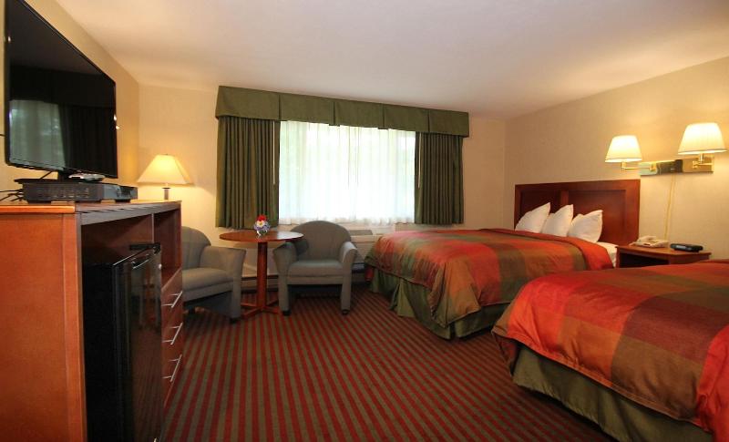 Skaket Beach Motel image