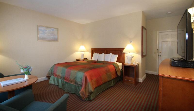 Skaket Beach Motel image