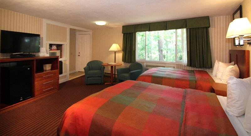 Skaket Beach Motel image
