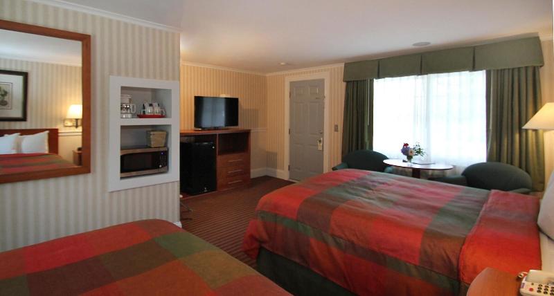 Skaket Beach Motel image