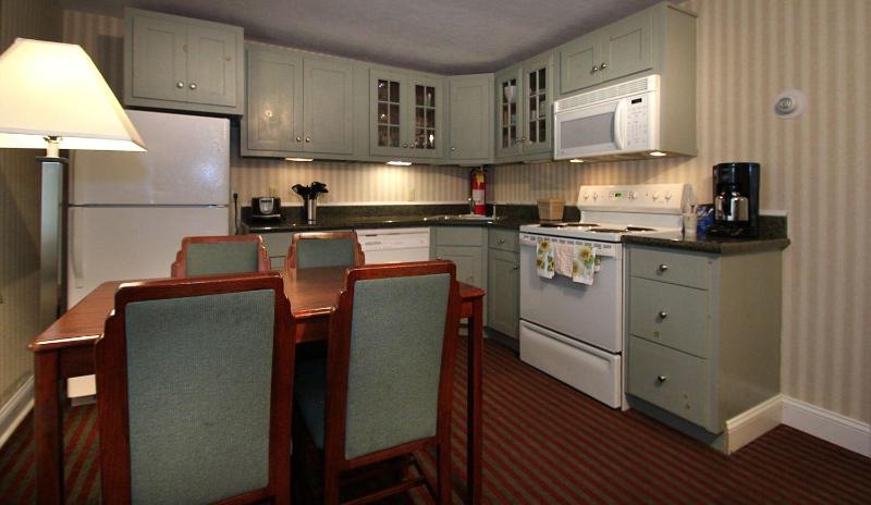 Skaket Beach Motel image