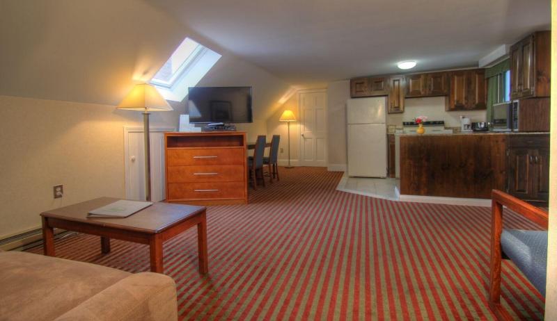 Skaket Beach Motel image