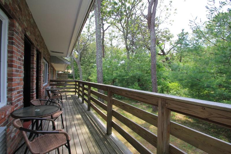 Skaket Beach Motel image