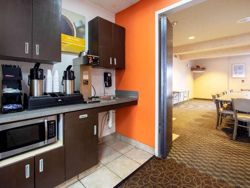 Motel 6 El Paso Southeast image