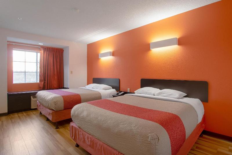 Motel 6 El Paso Southeast image