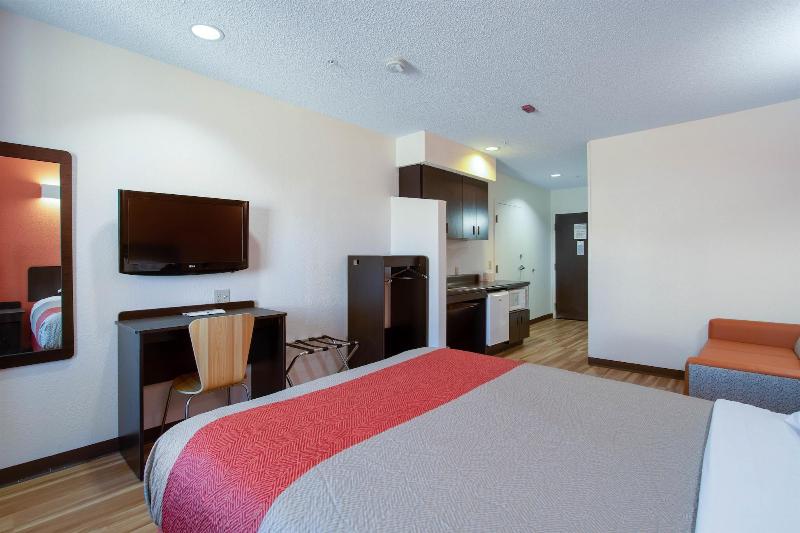 Motel 6 El Paso Southeast image