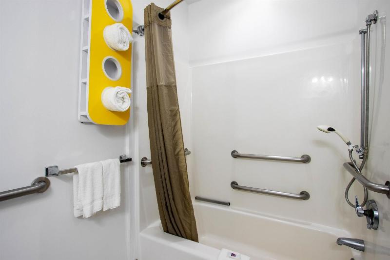 Motel 6 El Paso Southeast image