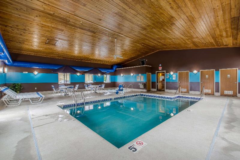 Motel 6 Lake Delton Wi image