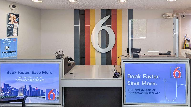 Motel 6 Nashua South image