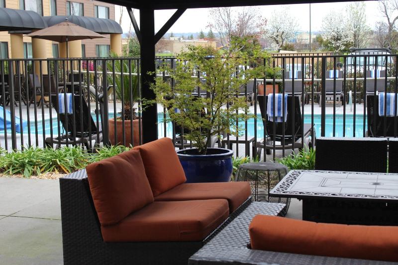 Oxford Suites Chico image